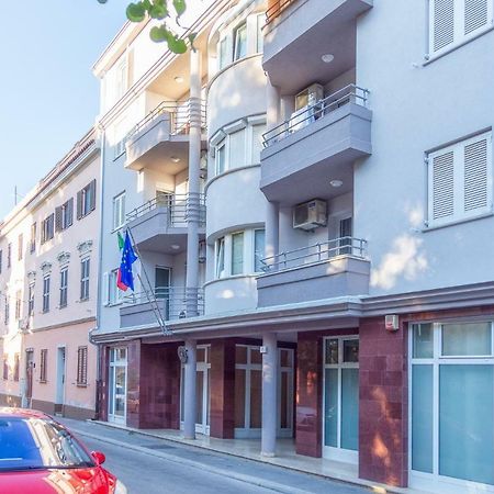 Apartment Monte Zaro Pula Dış mekan fotoğraf